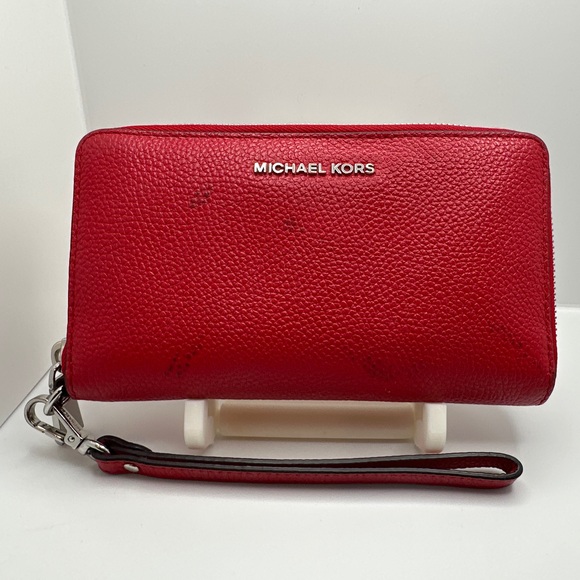 Michael Kors Handbags - MICHAEL KORS Wallet w/ Cellphone